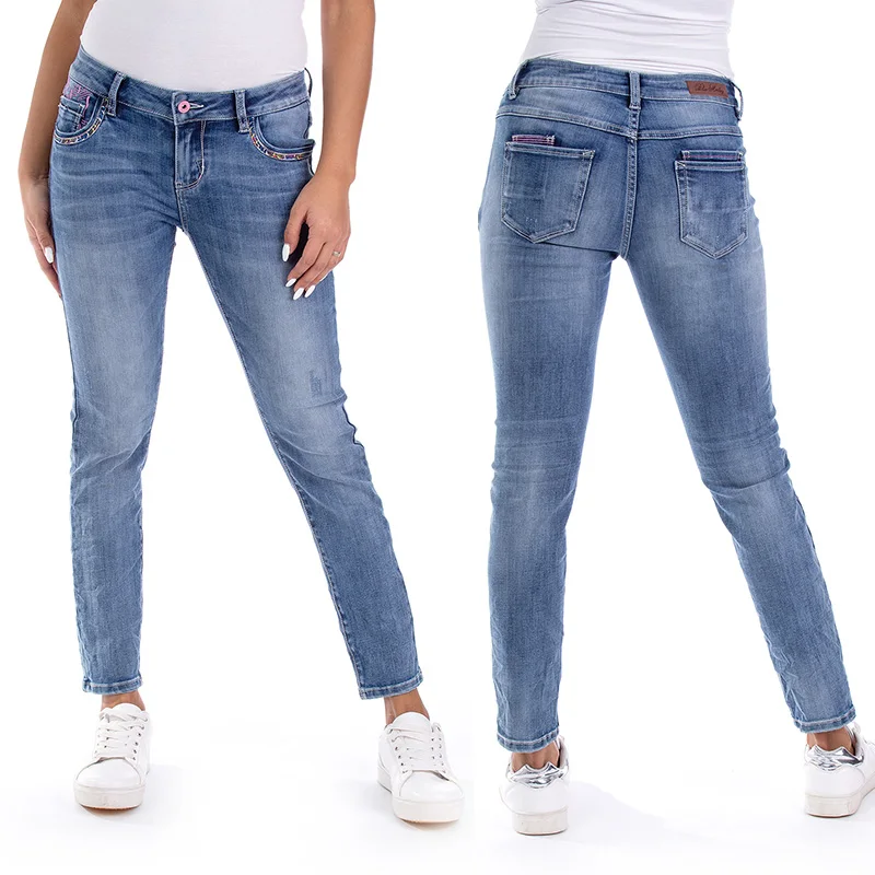 ODM OEM women jeans manufacturing factory jeans Front pocket embroidered light blue hand brush stretch jeans for women