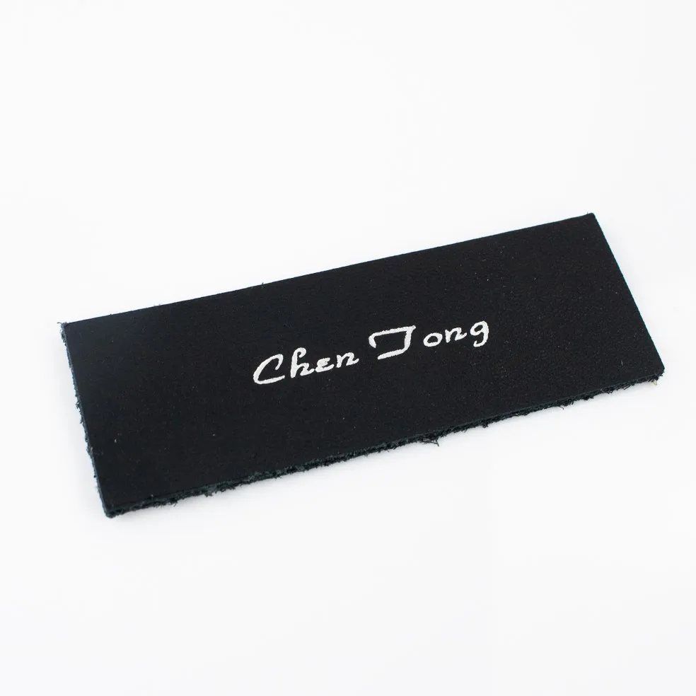 Простая цветная стильная натуральная кожаная этикетка Rawhides