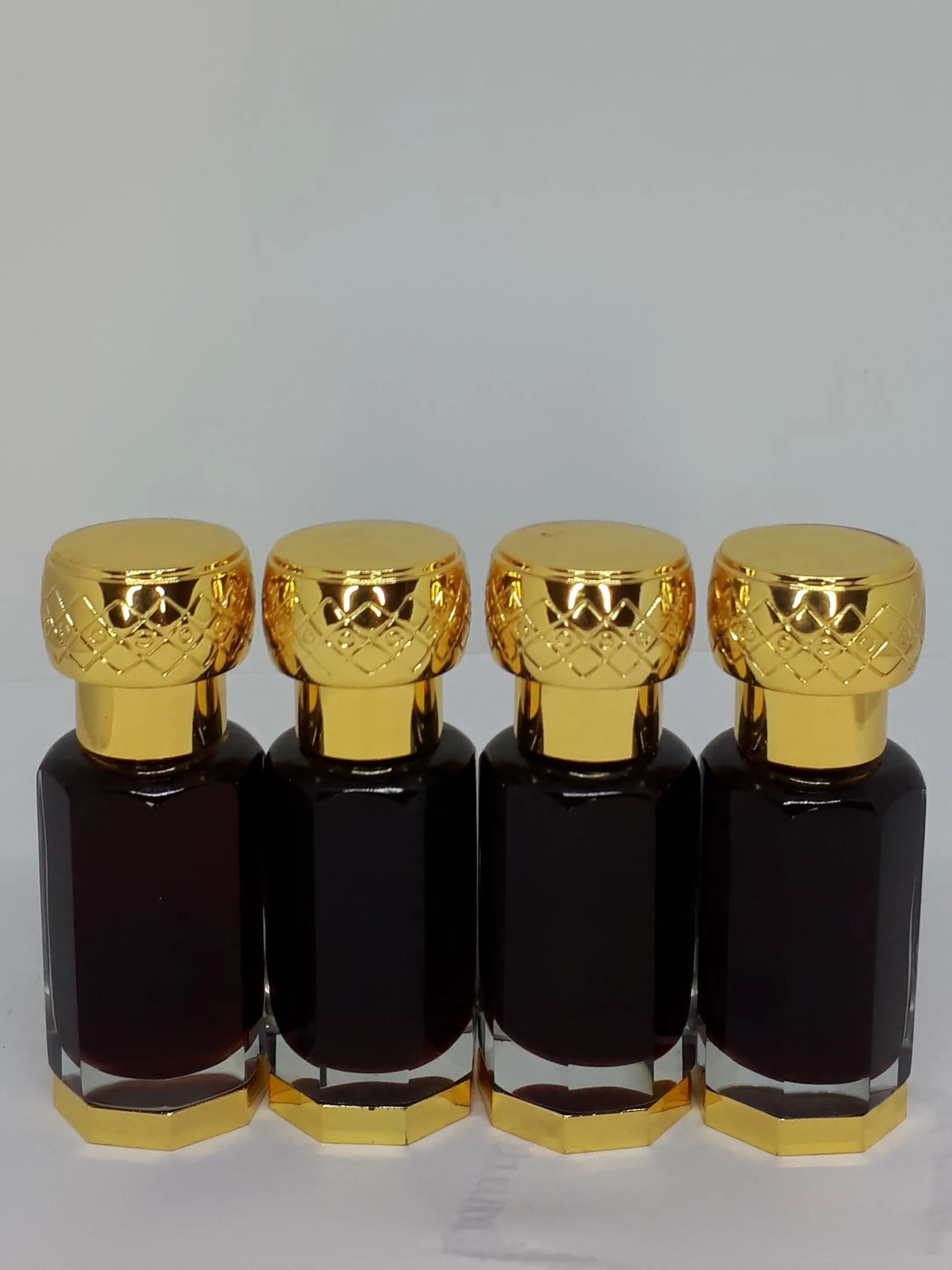 
Cultivated Oud Oil Super Grade (A) Malaysia 100% Organic. 6 Different Class from One Species(Aquilaria). While Stock Last 