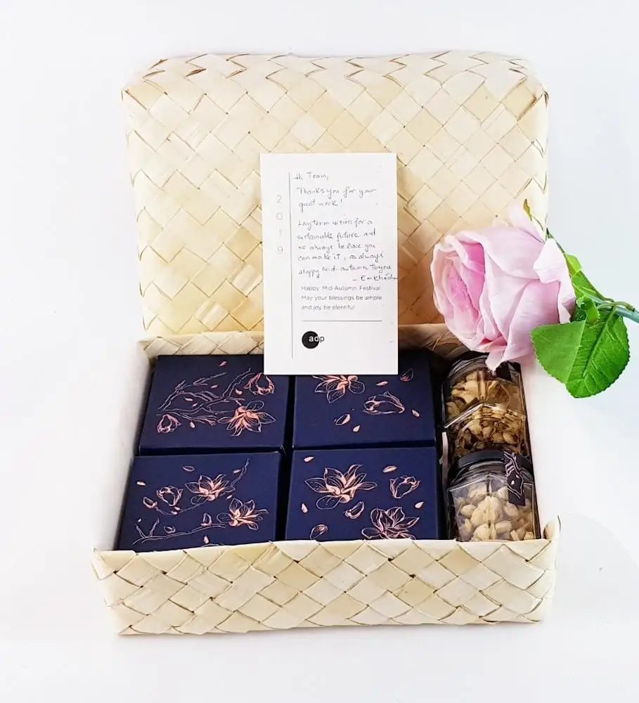 Eco-Friendly White Small Packaging Mini Dry Fruit Baby Chocolate Color Black Pink Set Event Watch Ramadan Palm Leaf Gift Box