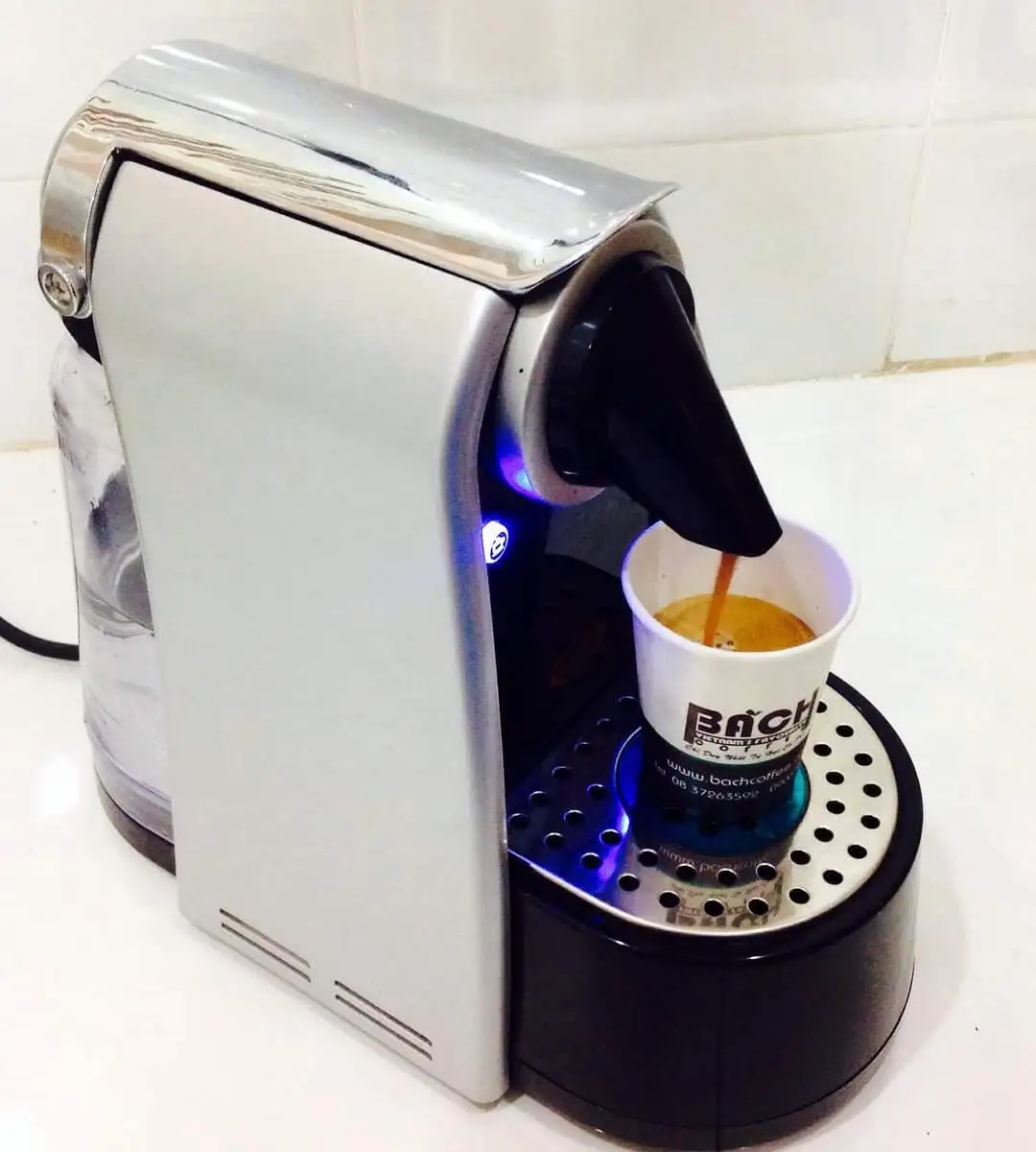 Espresso Italiano Arabica Whole Bean Coffee - Medium Roast  - 100 pure coffee beans grown in High Land , Viet Nam