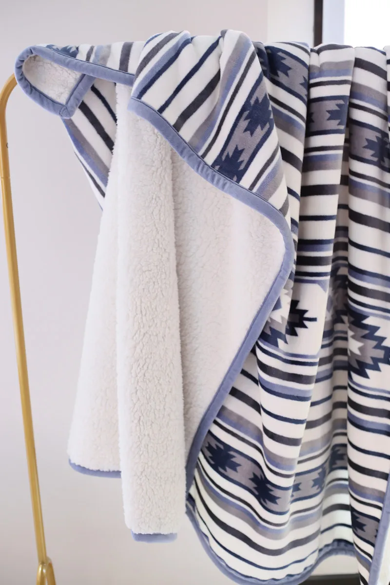 Wholesale Big Size 220*240 cm Korean Raschel Mink Blankets 1 ply 2 ply Double Bed Blanket Classical Custom Printing blankets