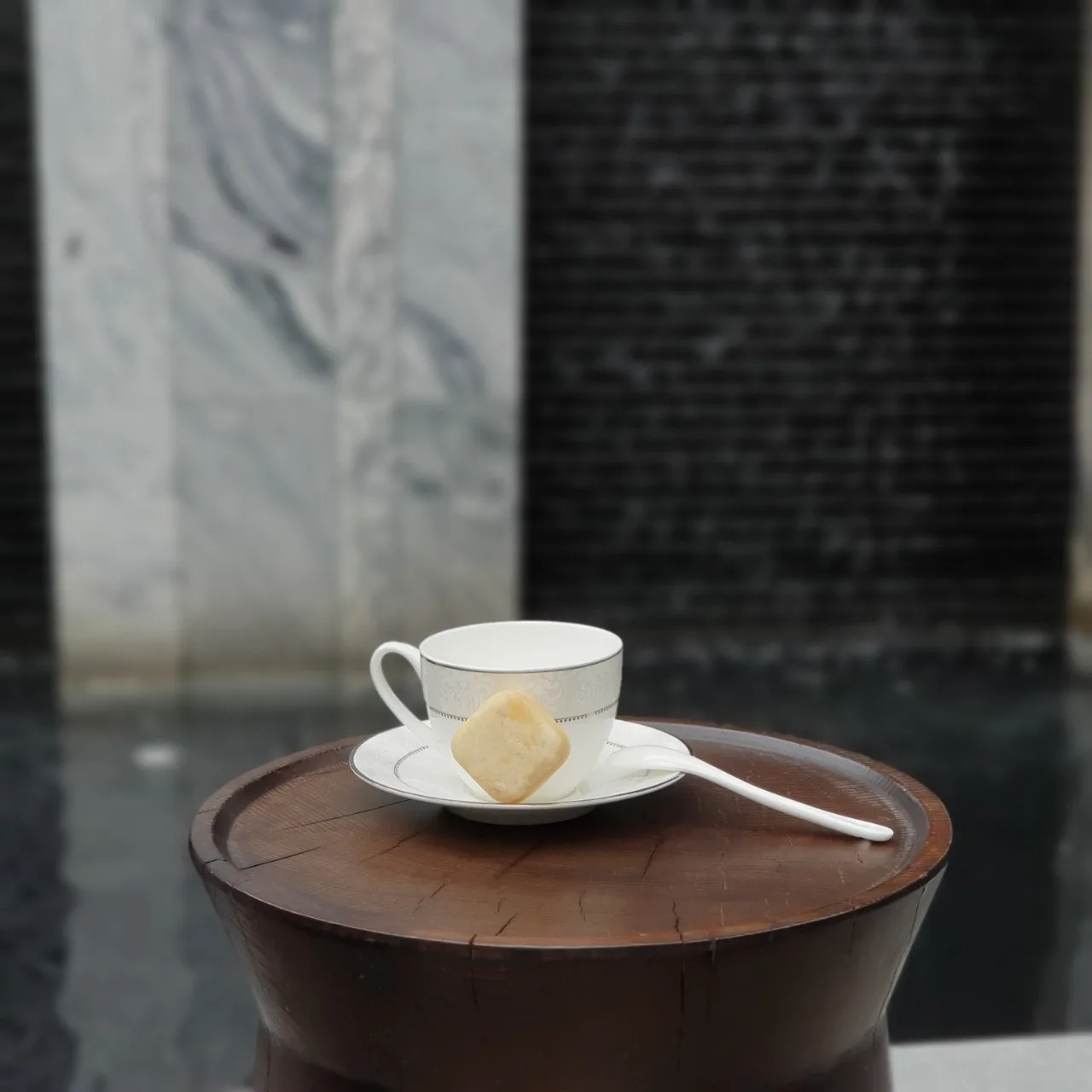 Honey Chrysanthemum Tea Made From Cubes Of High Quality Rock Sugar