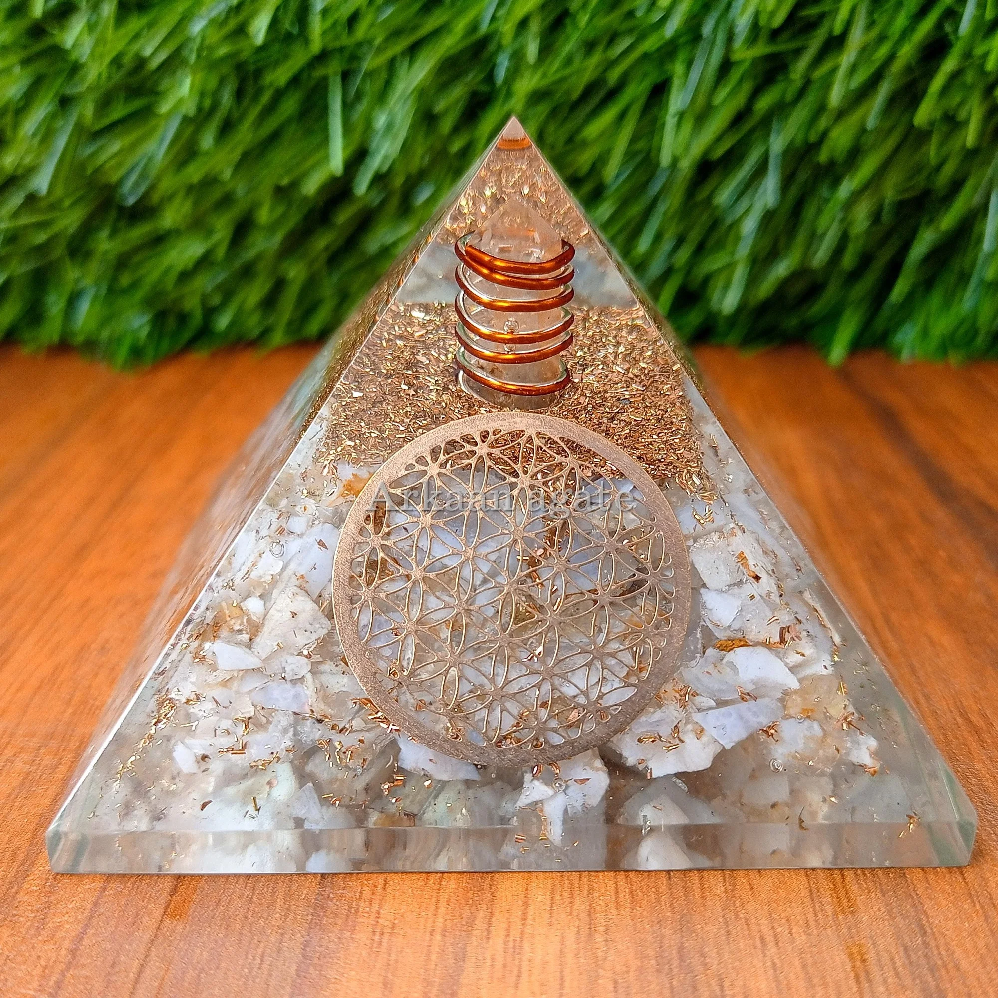 Wholesaler Blue Lace Agate Stone Orgone Pyramid chakra crystals healing For Sale