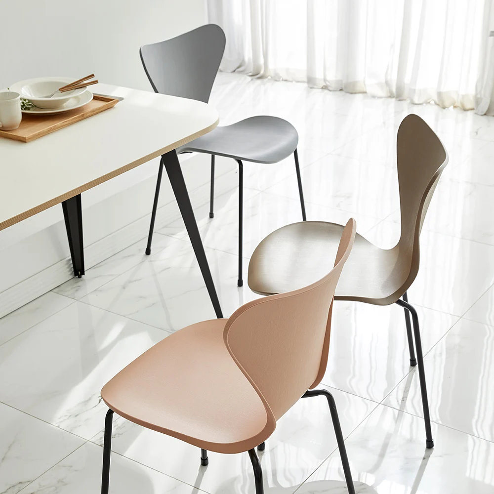 Stackable Home Furniture coffee hotel Luxury Upholstered Soft back Plastic dining chair with metal legs