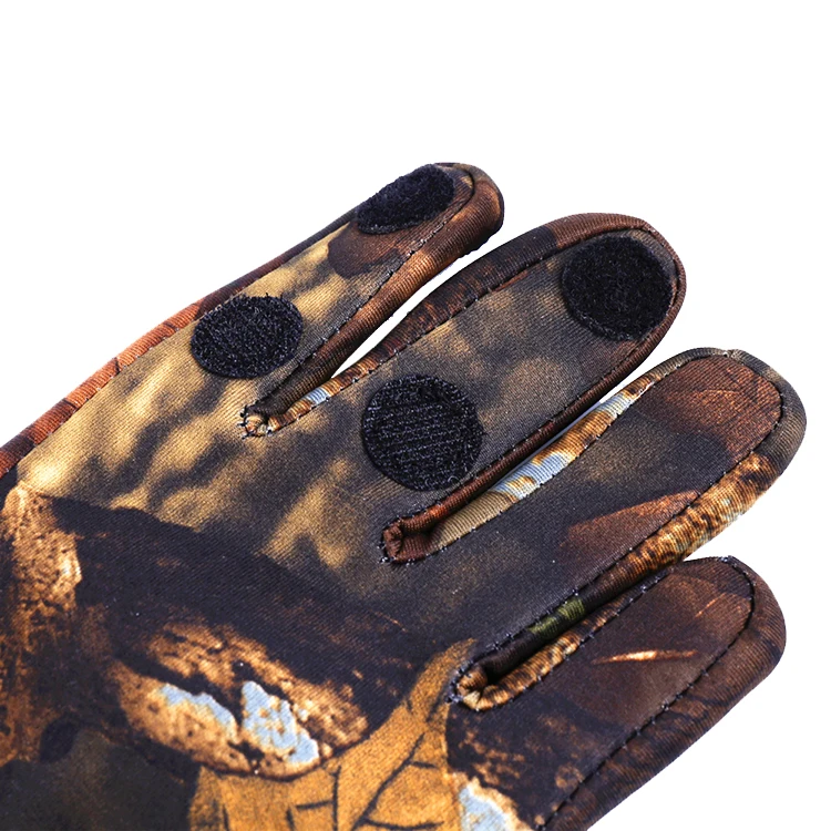 
2021 Wholesale 3mm diving gloves catch fish anti slip anti stab wear resistant diving gloves keep warm and cold 
