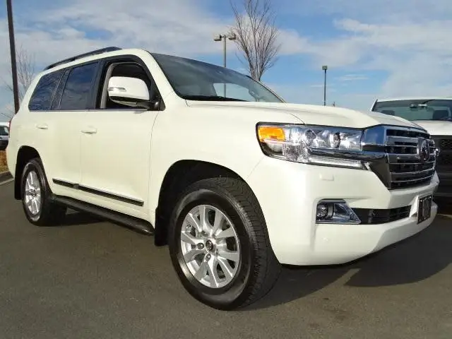 2017 LAND CRUISER
