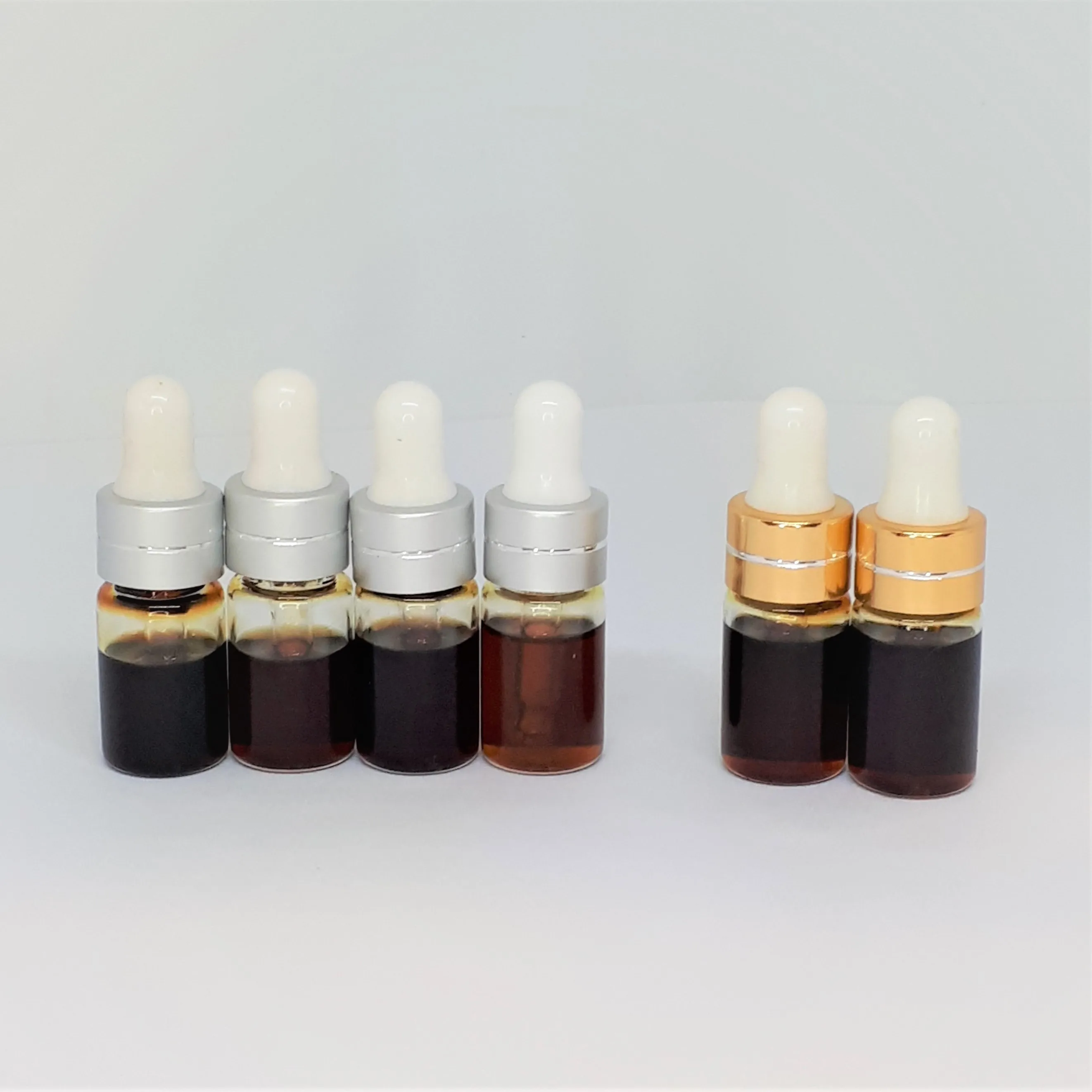  [Новейший акционный набор] 4 бутылки масла Agarwood OUD вида различных