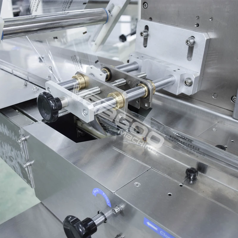 
Horizontal automatic medical/food disposable gloves packing machine 