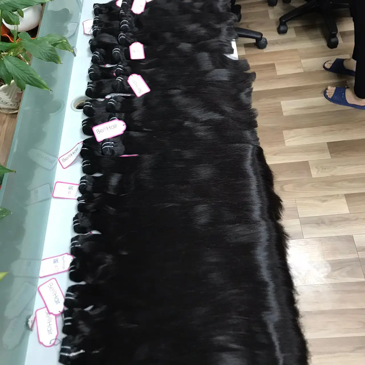 Straight  Bone Straight of Natural Human Hair Extensions Weave Weft  From Apohair Brand at the Wholesale Price list