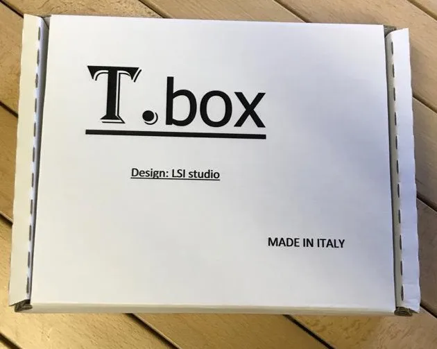 T-BOX FOLDING WOODEN STOOL