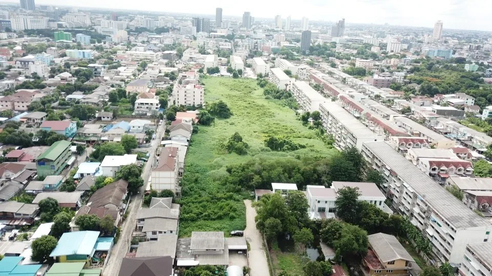 
Land For Sale 25100sqm (6.20Acre) Center in BKK Thailand 