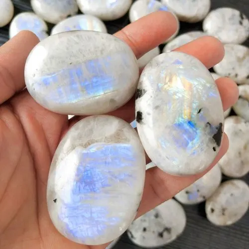 Rainbow moonstone palm stone /healing crystal stone:gemstone palm stone:rainbow moonstone oval:agate:gemstone:crystal crafts