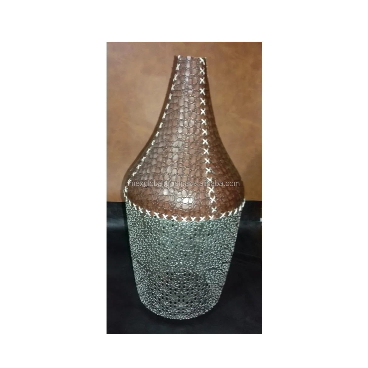 Hot Selling Customized Flower Antique Vase Copper Hammered For Table Decoration And Bedroom