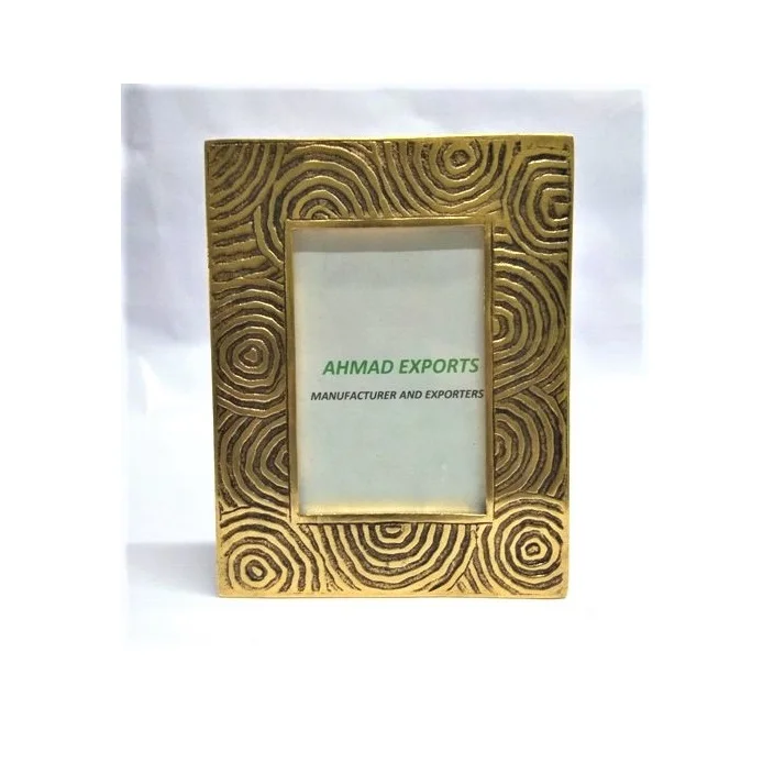 Handmade modern elegant classic unique designer Customized  Nickle Picture Frame For Room Decoration for living room