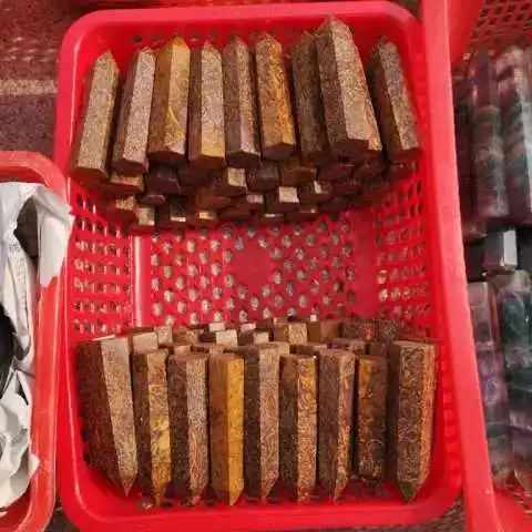  Оптовая продажа палочки из натурального золота шелка нефрита хрустальной