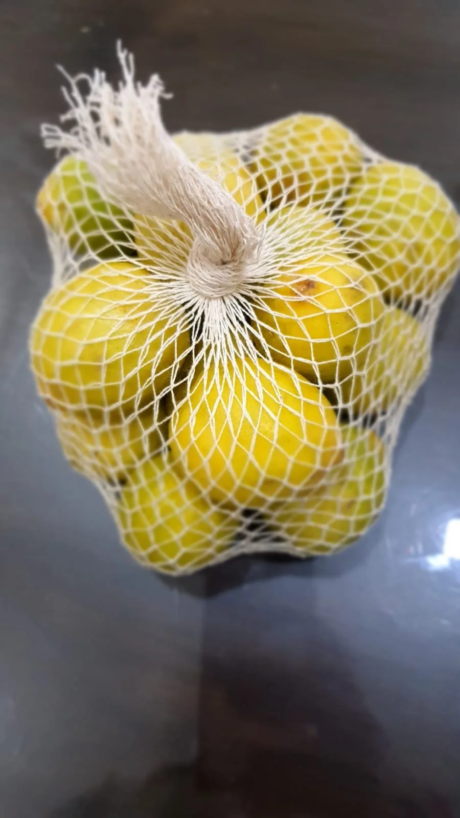 Reusable Custom Size Mesh Tubular Role Available for Packaging of Fruits and Consumer Goods