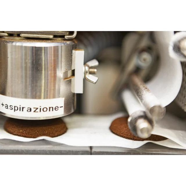 Private label high quality Arabica Robusta blend roasted ground coffee ESE pods 44 mm 150 pcs