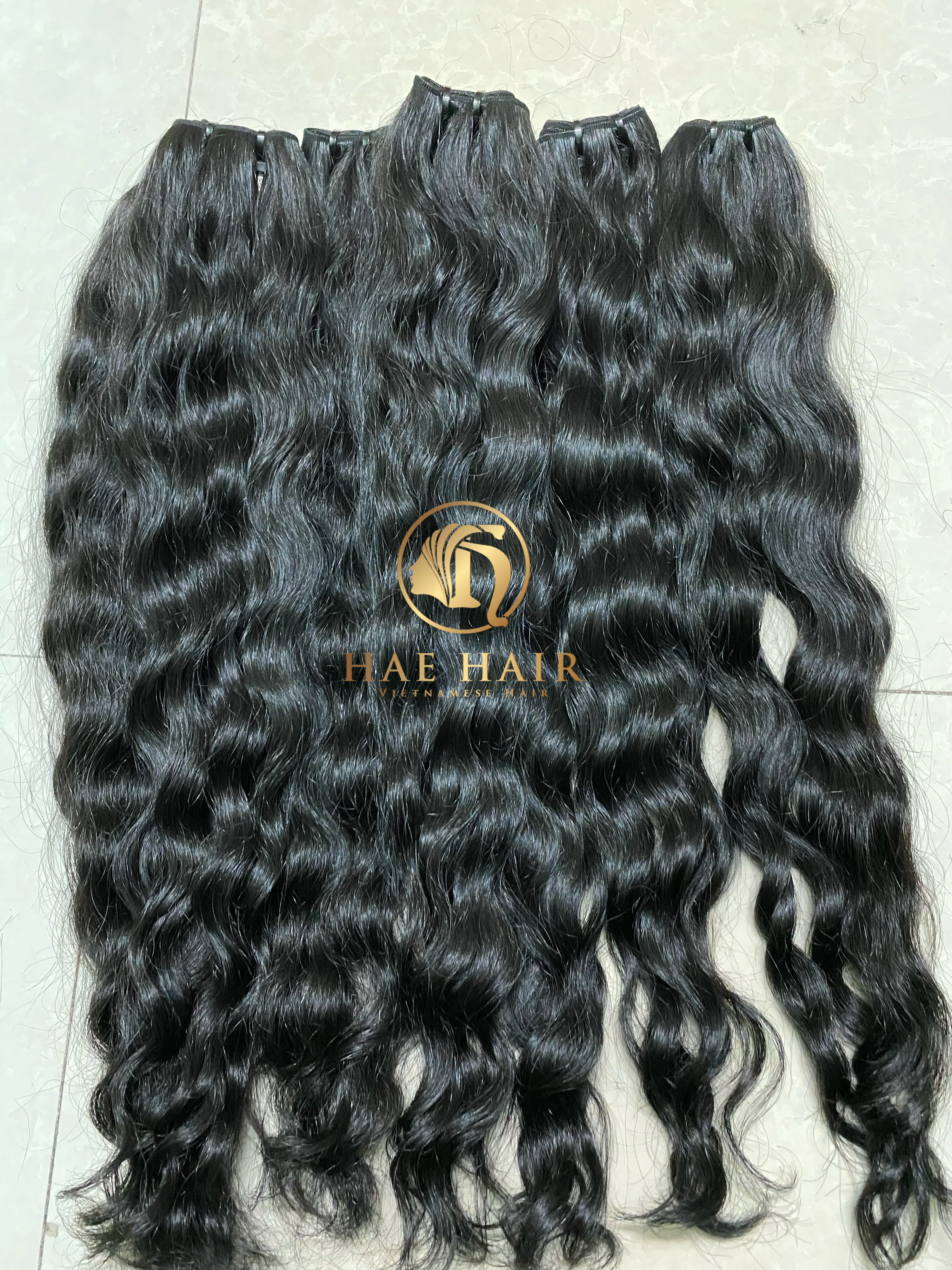 Лучшее качество Длина 8 - 32 дюйма Кудрявые Волнистые волосы полная кутикула выровненные Remy вьетнамские