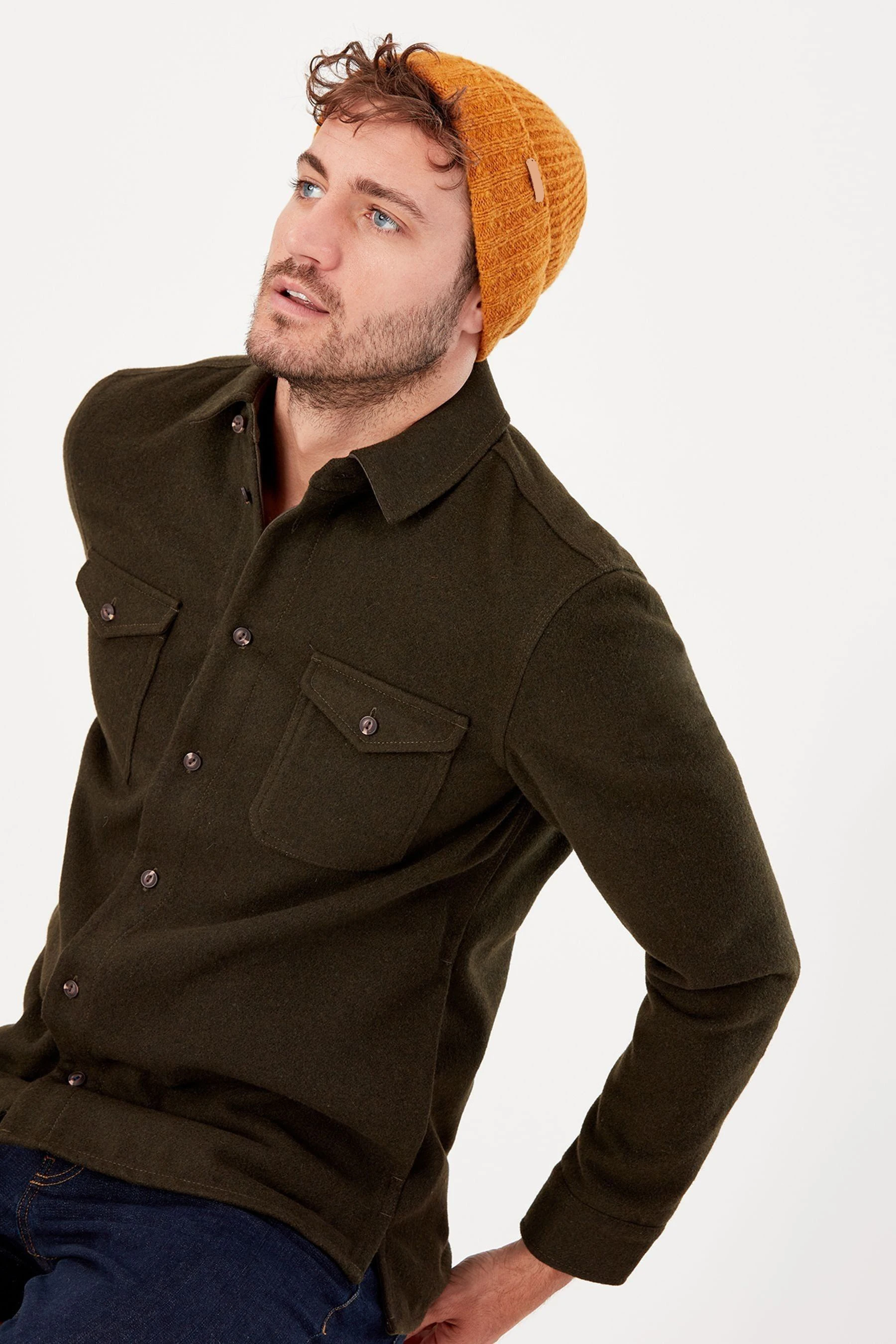 Wholesale Fashionable Custom Logo Embroidery Logo Unisex Solid Color Warm Winter Beanie Caps Knitted Hats For Unisex