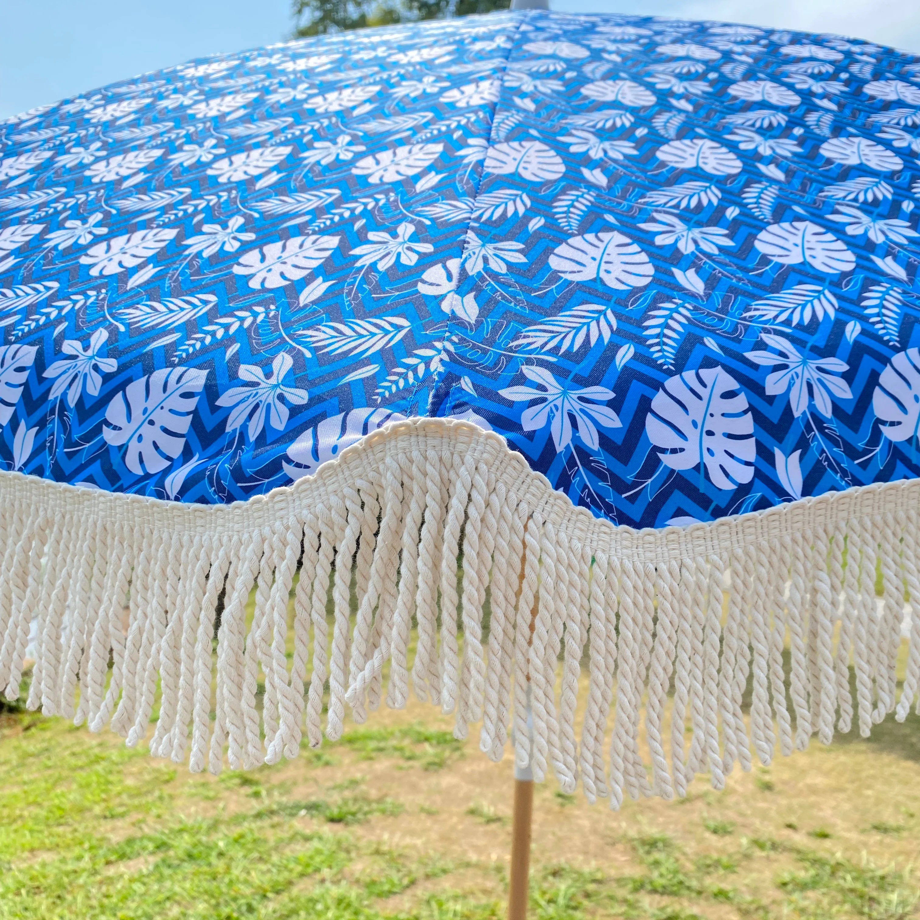 2021 высококачественные складные зонты с бахромой и роскошным логотипом, деревянные пляжные зонты с кисточками
