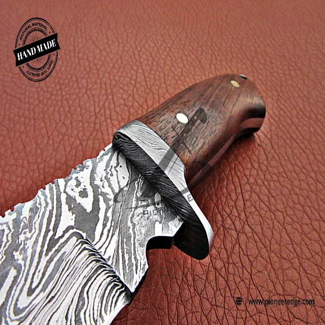  Охотничий нож ручной работы из дамасской стали 9 дюймов ручка ореховой древесины с защитой и кожаным футляром хорошего качества