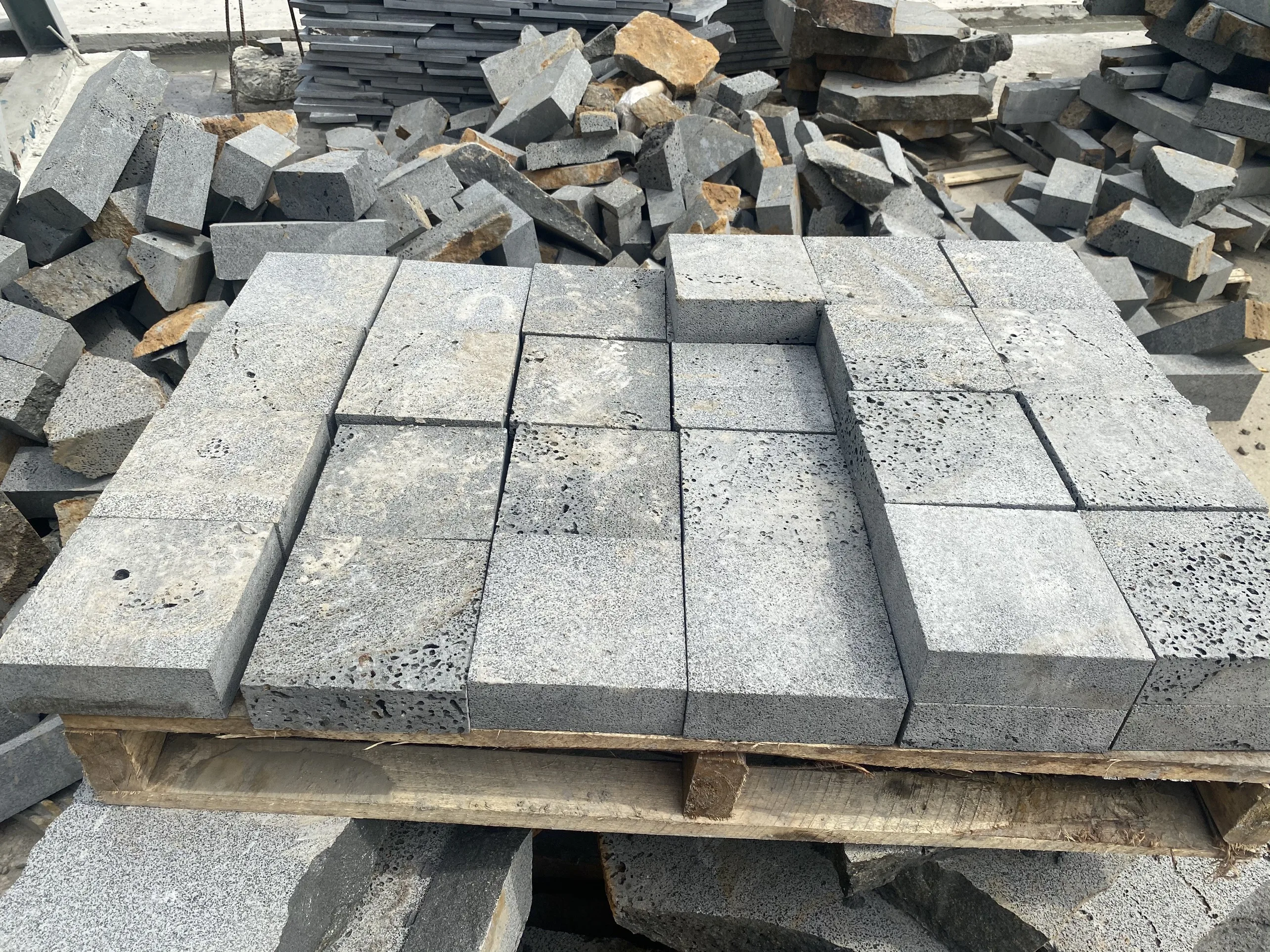 Wholesales  ELA Stone Midcentury Coastal Hotel Villa Garden Park Courtyard Machine-Cut  Basalt Stone from Vietnam