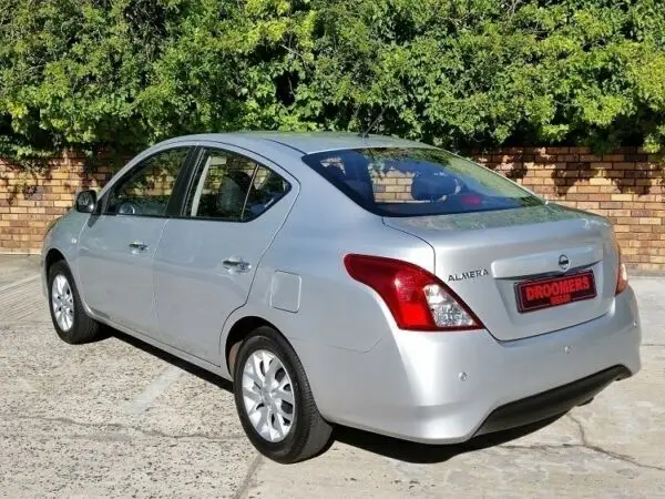 Fairly used Toyo ta yaris cars 2017 to 2020 models manual and automatic drive