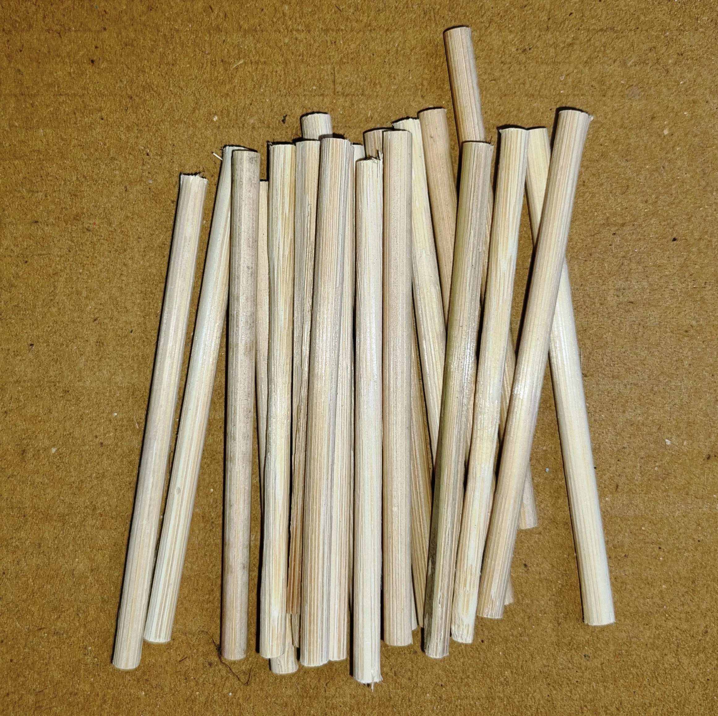 Specially designed cone or pre rolled leaf filling sticks bamboo and wooden tube cone filling best shaped cone filling sticks