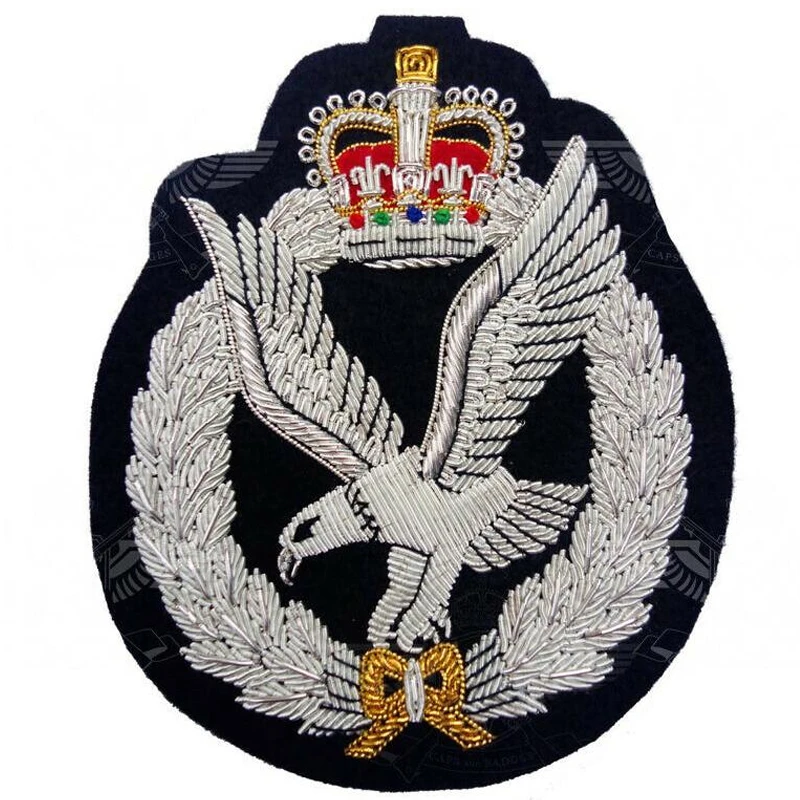 Wholesale Embroidery Hand Embroidery Patches Clothing Badge Customized Logo Fabric Lace Standard Resin