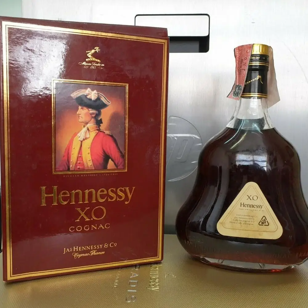 Rare COGNAC Hennessy XO Old Edition - 70CL - 40% new with box