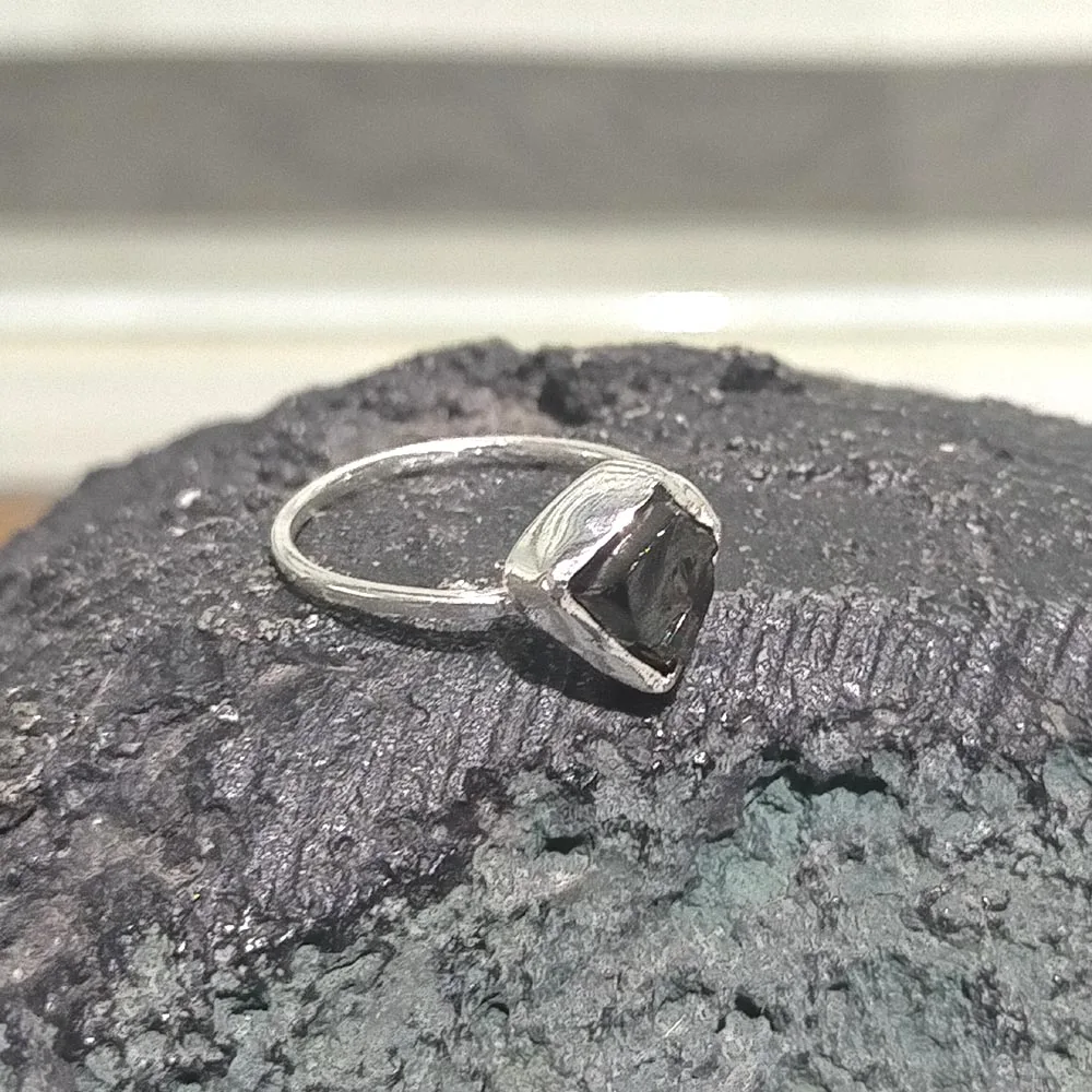 Beautiful 925 Sterling Silver Hot Selling Raw Shungite Gemstone Ring 925 Sterling Silver Raw Shungite Gemstone Ring