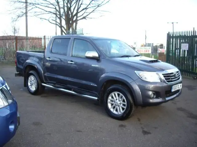 Высокое качество 2013 T-o-y-о-т-а-Hilux Непобедимый 4x4 D-4d 30 Dcb 58000 пройденное расстояние в милях дизельный готов для отправки