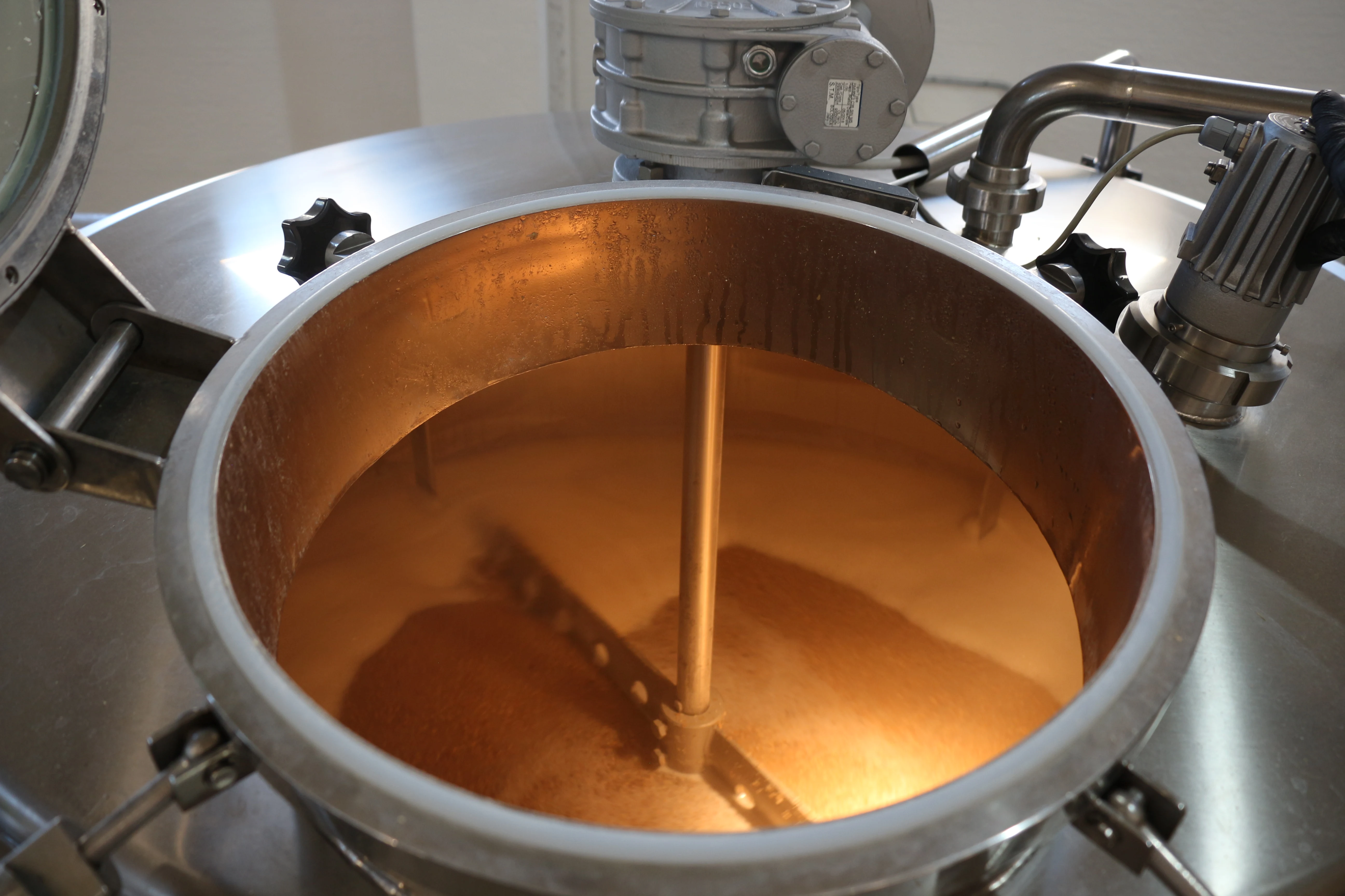 Italian Brewery 33Cl Wholesale Beer Prices - Saison Beer Rich Aroma - Dry with a very Dense Foam - Alcoholic Drinks