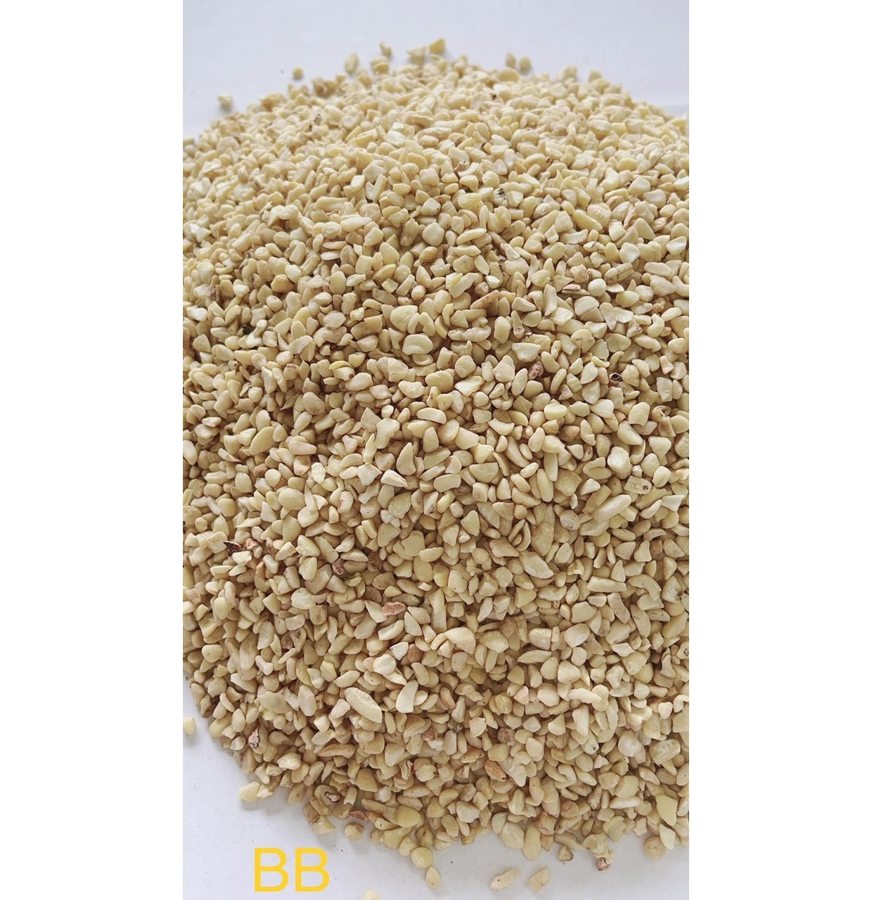 Cashew Nuts   - 100% natual cashew nuts high quality cashew w320 BB/LP/WS from Vietnam