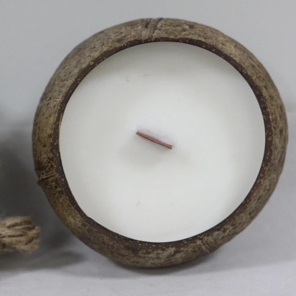 Natural Coconut Shell candle