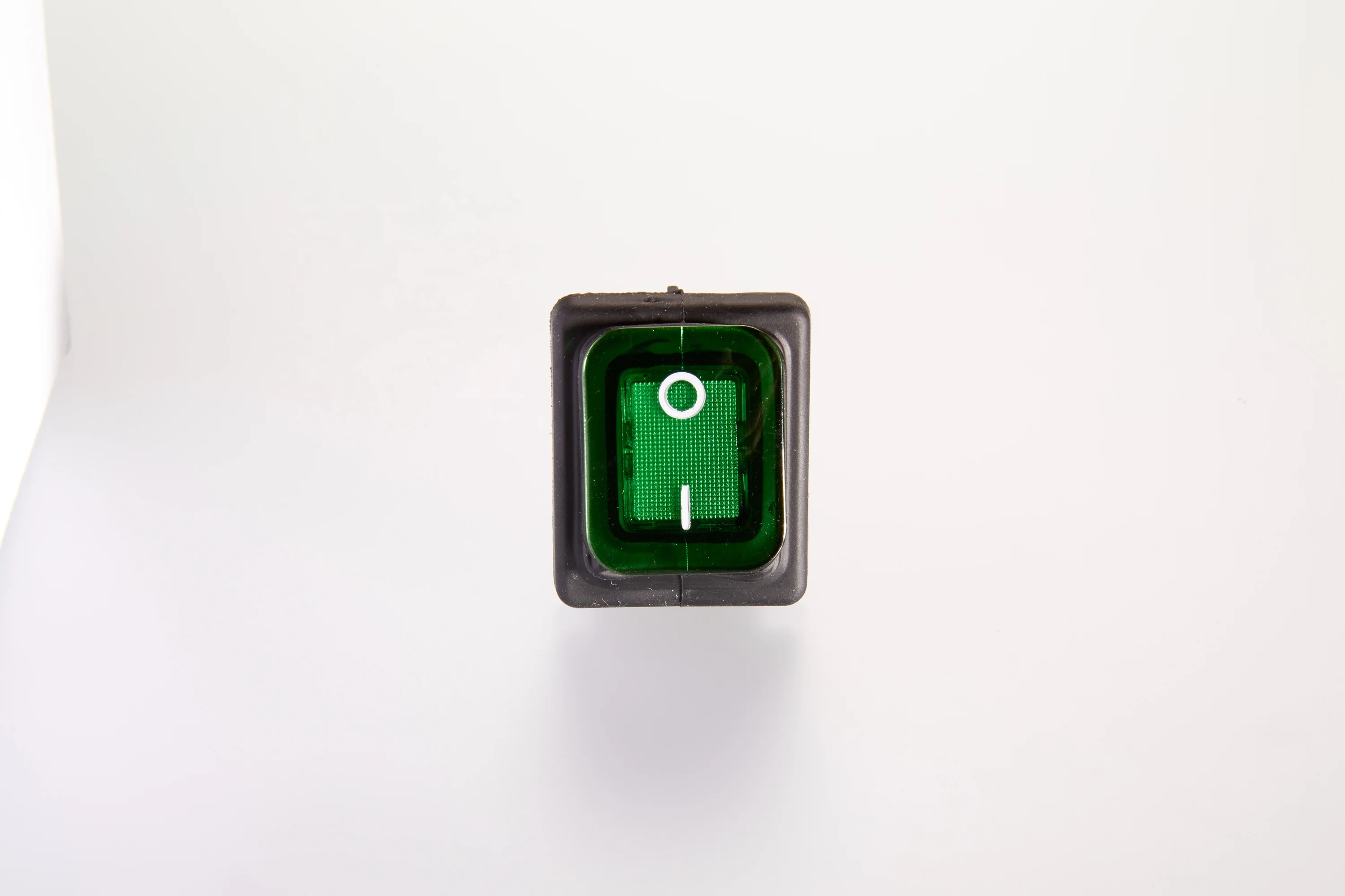 Водонепроницаемый переключатель Everel B4MASK