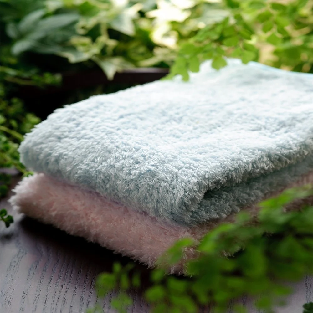 Wholesale High Quality Super Luxury Fluffy Soft 100% Polyester Moving Microfiber Blanket