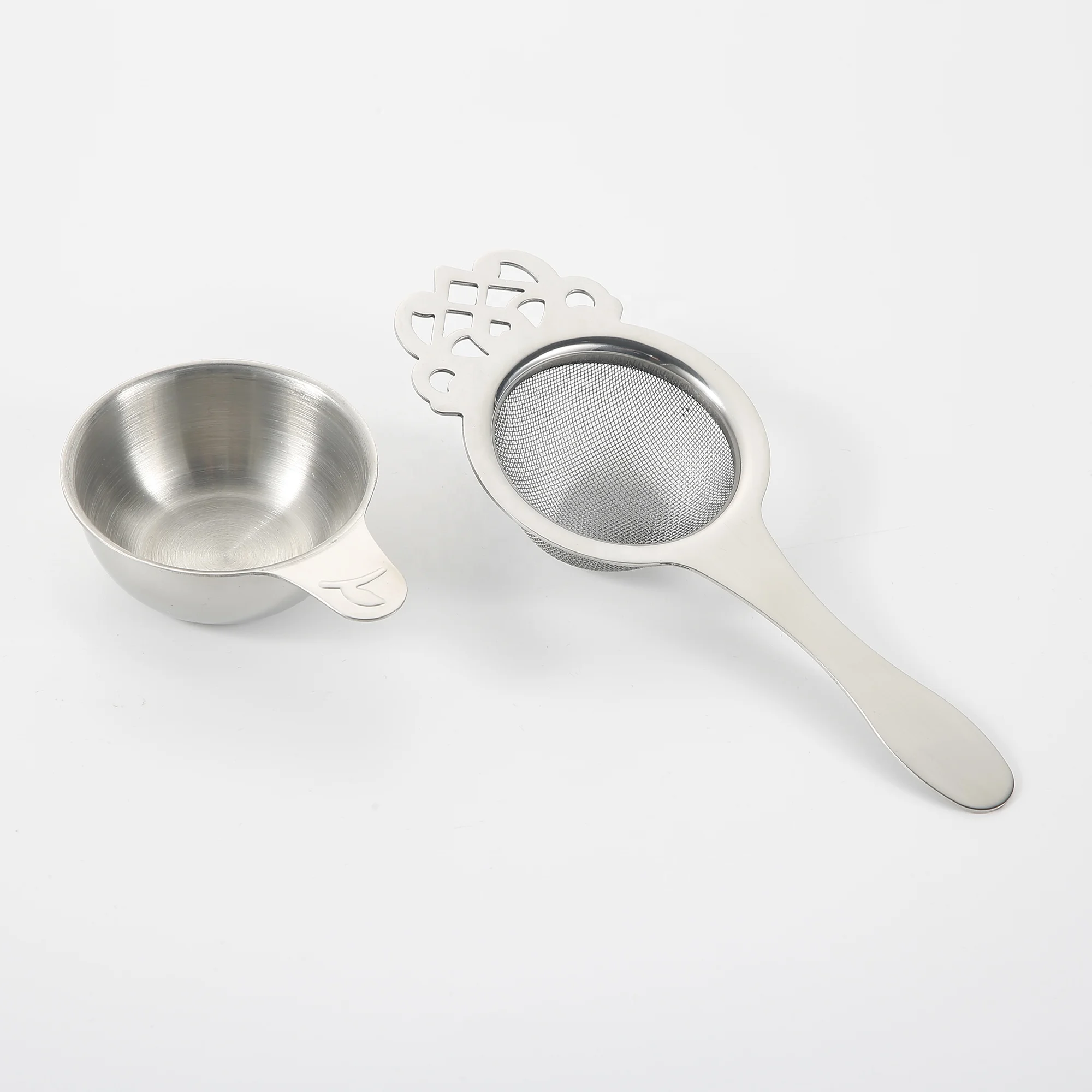 Incredible 304 Stainless Steel Mesh Tea Strainer with Drip Cup for Loose Tea Straining