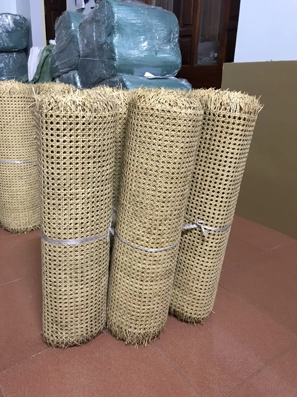 1/2 Mesh 2.5mm Rattan Webbing Roll Material Natural Rattan Cane Bleached Webbing Roll Rattan Material For Furnitures