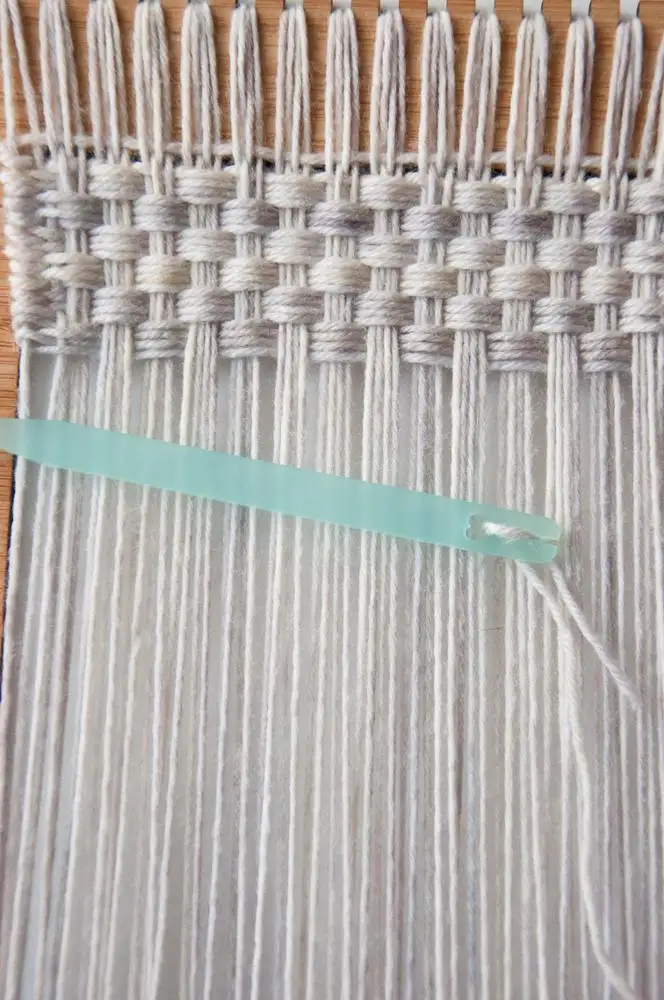 Organic Certified 100% Cotton Yarn Dyed Seersucker Fabrics Accepted Customized Logo Soft Material High Quality Sustainable