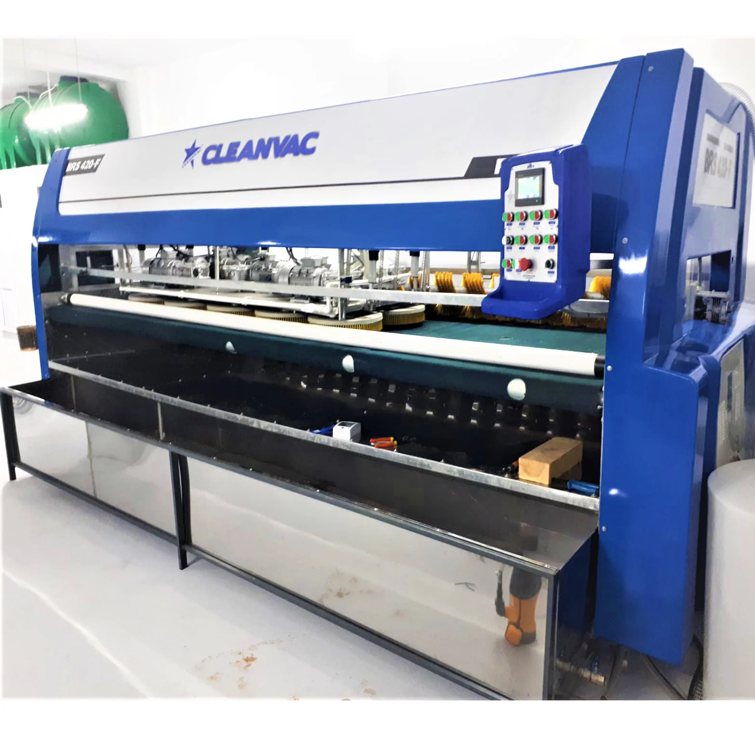 High quality fiber body automatic carpet cleaning machine