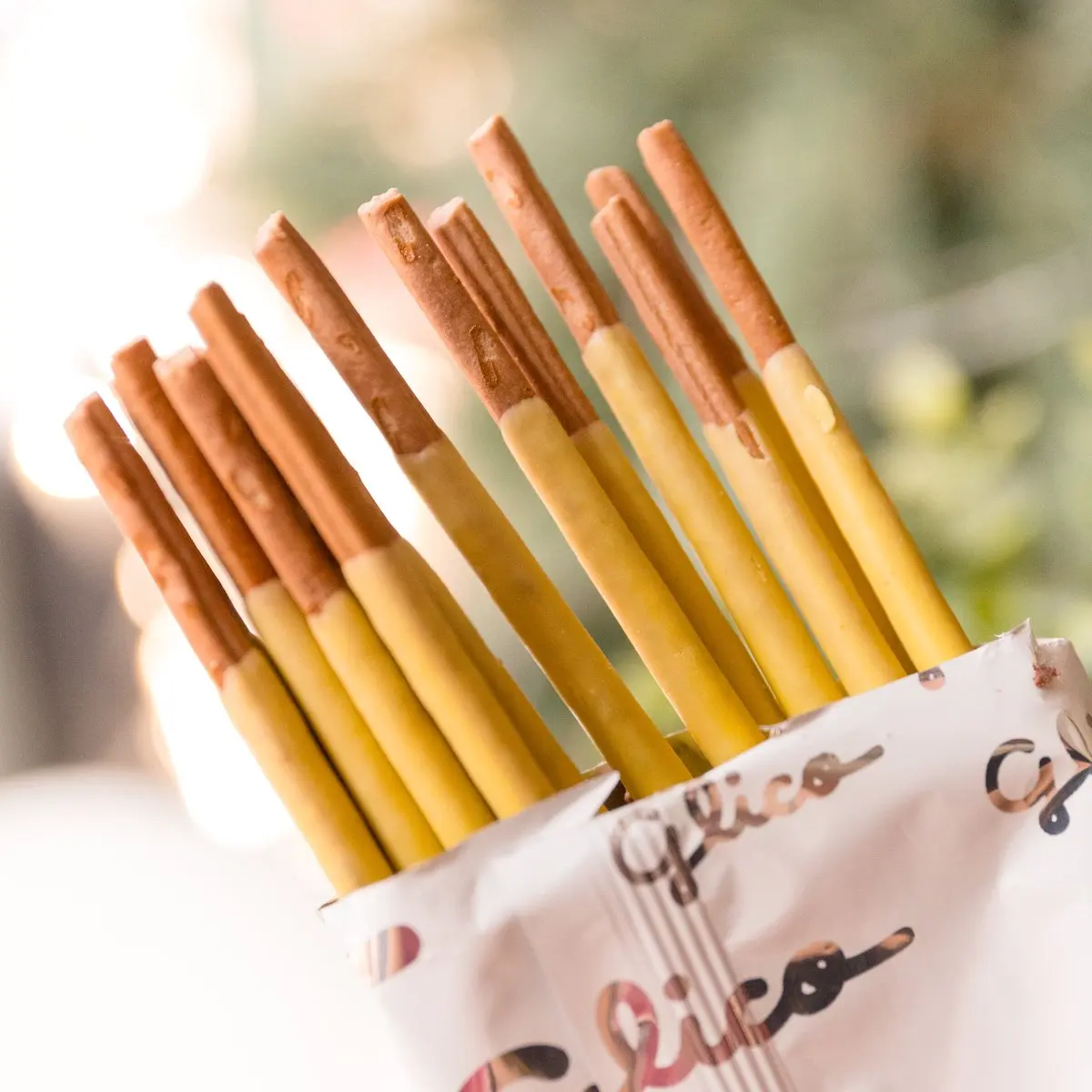 Wholesale Glico Pocky Banana Flavour Biscuit Stick Thai Snack High Quality 25G.