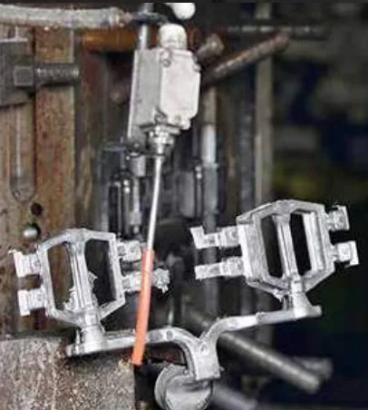 Taiwan aluminum bicycle pedal  product EPB bearing die cast body 7mm boron axle for city trekking MTB