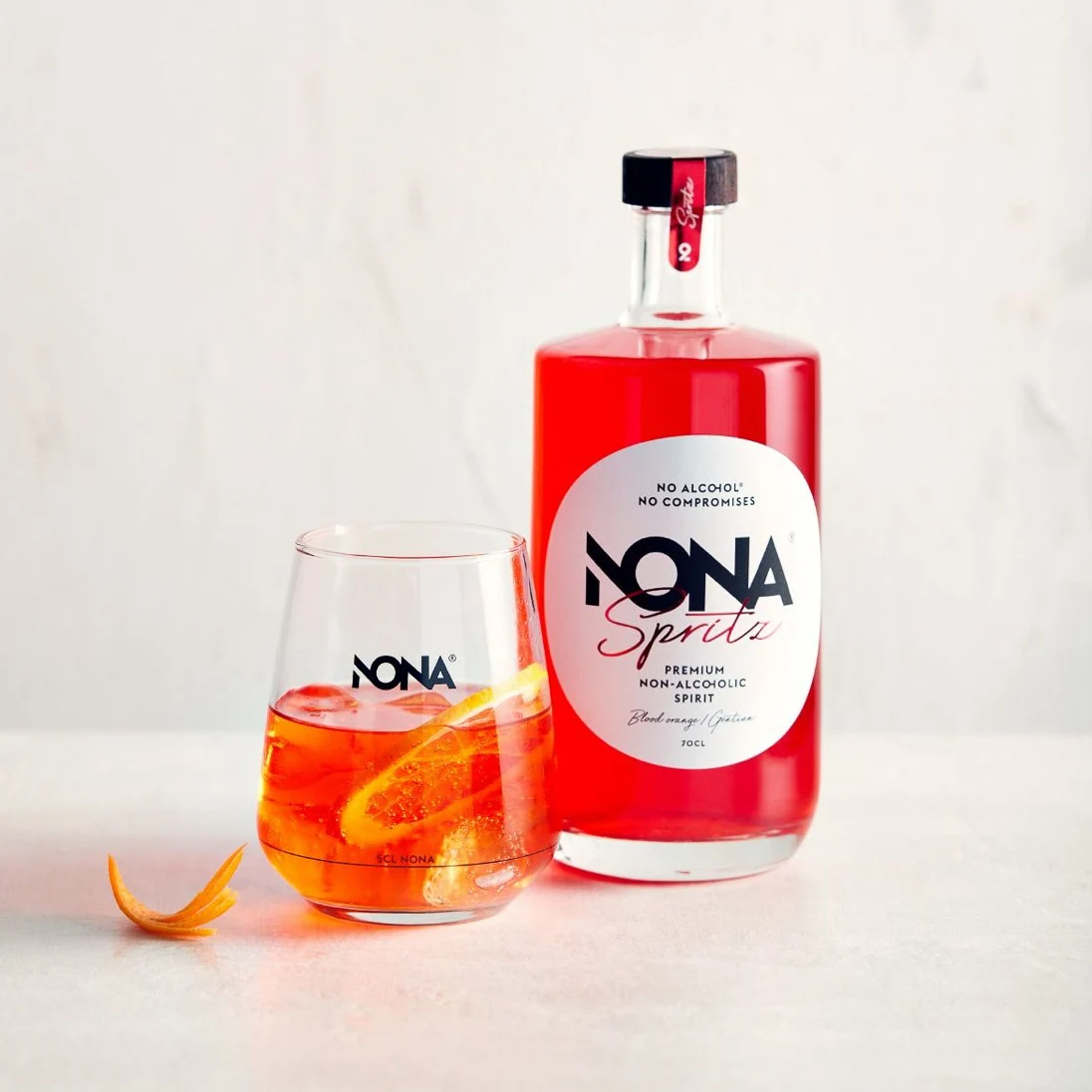 Высококачественный напиток без спирта Gin Spritz 0 70 Л. Дистиллировано из 9 растений с горькими травами для идеального