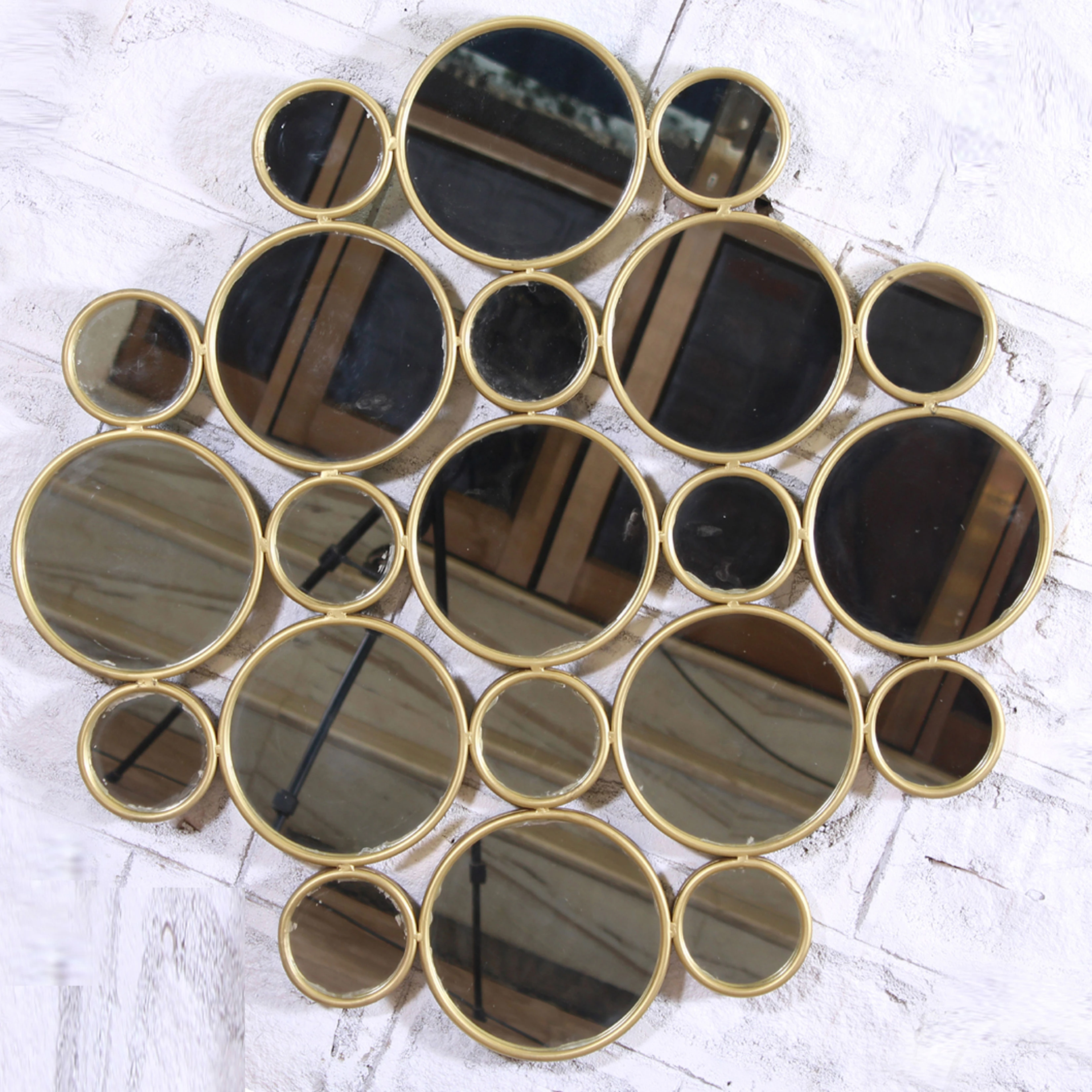 Настенная зеркальная рамка