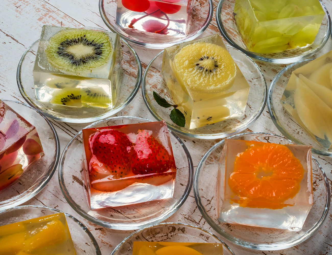 Hotsale 2022 Yoghurt Flavor Jelly Powder fruit shaped jelly candy for cooking 140g box packing made in Vietnam