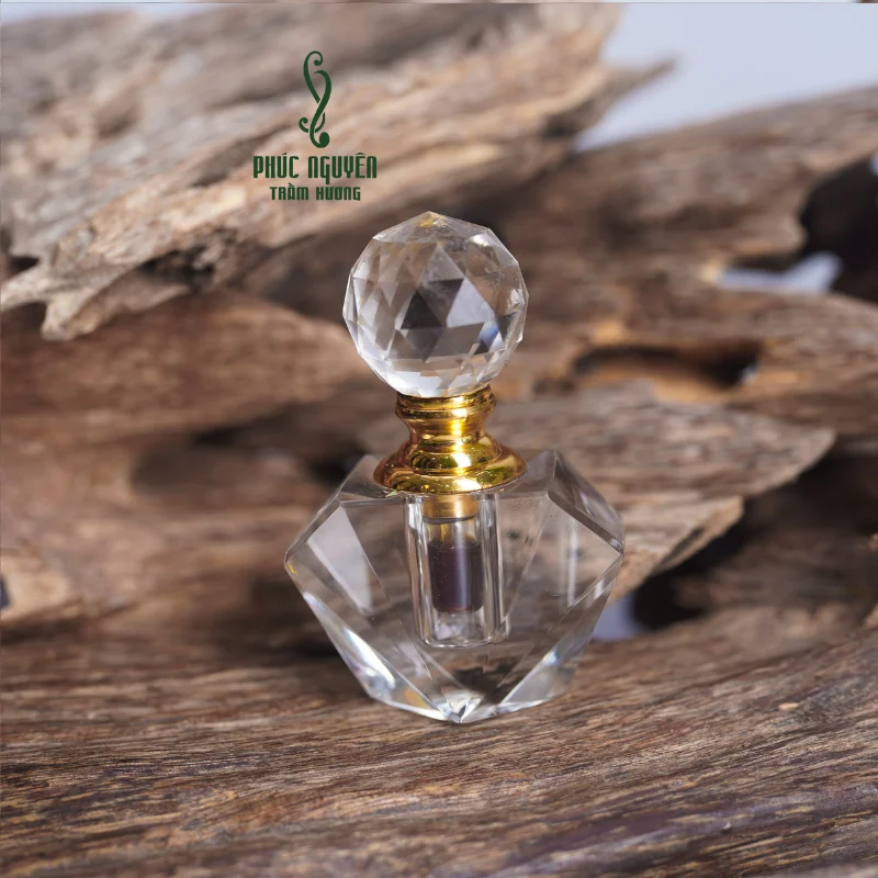 OEM ODM 3 ML Pure Essential Anti-Aging Agarwood Wood Oud Oil For Relaxation Anti-Odour - The Best