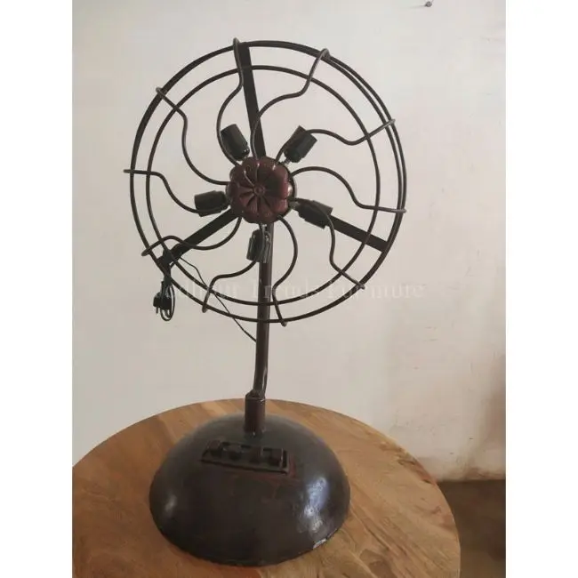 Industrial Vintage Metal Fan Style Table Lamp, Rustic Industrial Metal Decorative Lamp For Hotel Furniture