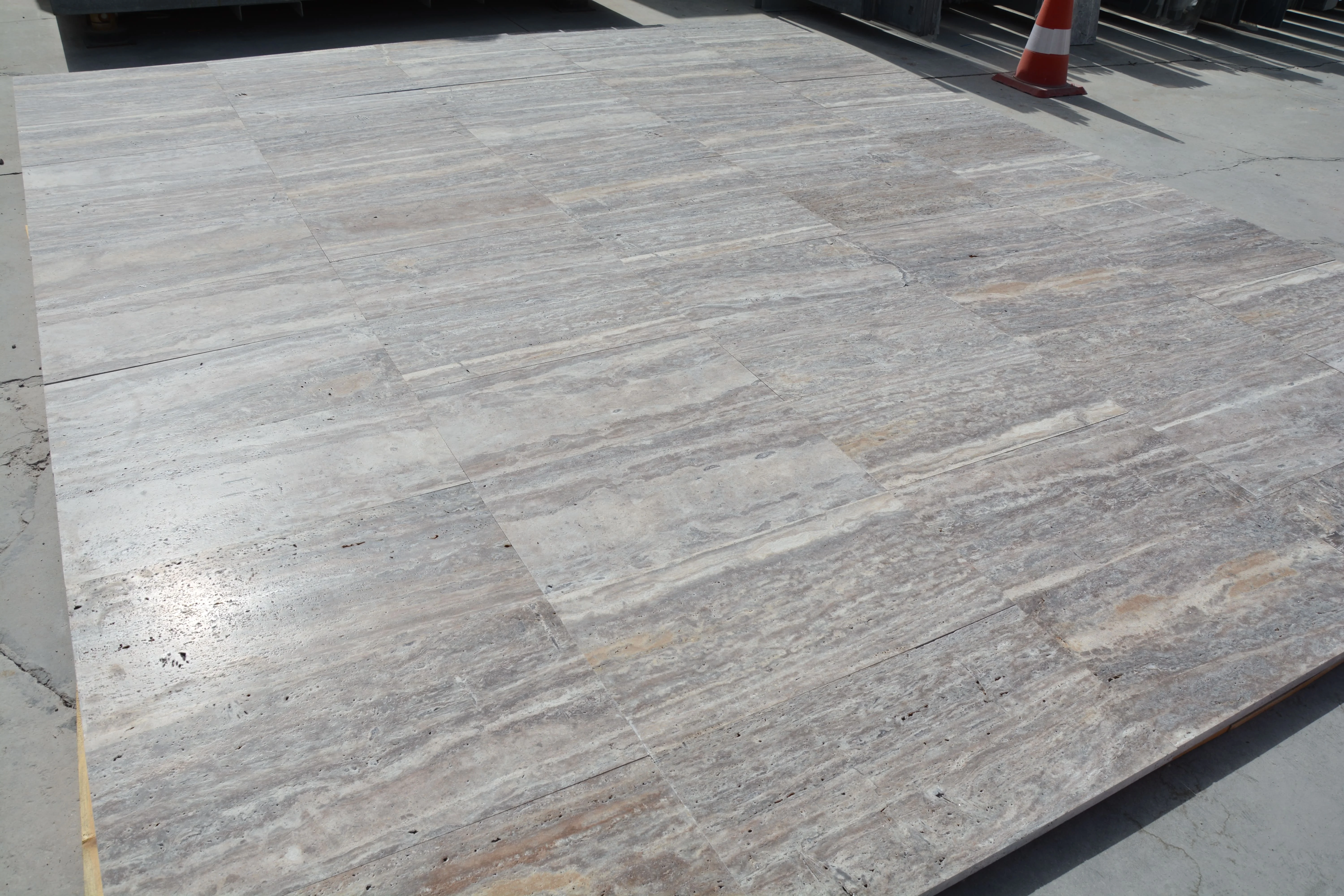 Afyon Grey Silver Vein Cut Turkish Travertine Tiles Classic Silver Fantastic Silver Travertine Titanium Blend Travertine